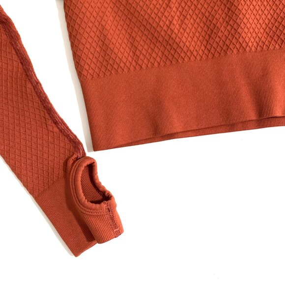 Balance Athletics Rust Orange Long Sleeve Crop Top Size Small Thumb Holes - Picture 10 of 11